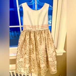 Jayne Copeland Cream A-Line Sleeveless Dress. Like New